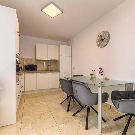 Casa Aurora Apartment 1 Braşov Extérieur photo