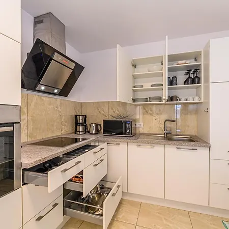 Casa Aurora Apartment 1 Braşov Extérieur photo